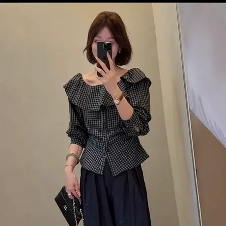荷叶边一字肩格子长袖衬衫女2025早秋新款收腰设计感显瘦气质上衣商品大图