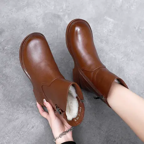 鞋子女2023新款爆款大码女靴41一43冬季真皮保暖羊毛中跟粗跟短靴图片