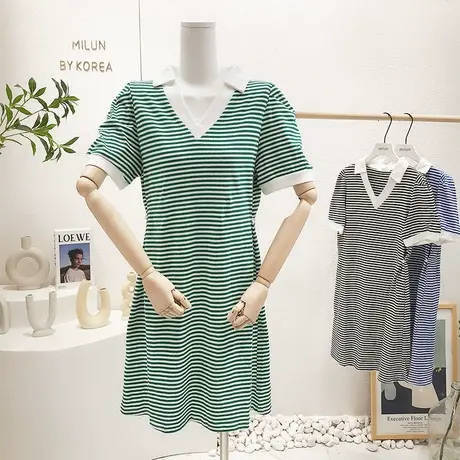 2022夏季连衣裙设计感韩国东大门polo领收腰连衣裙气质条纹V领裙图片