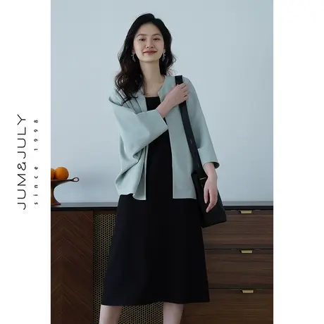 嘉茱莉2024春季新款V领短外套女小个子无扣开衫上衣设计感小众商品大图