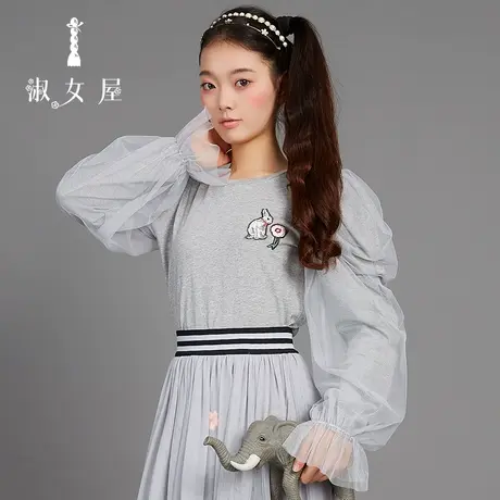 淑女屋官方旗舰店秋冬新款领蕾丝粉蓝小姐高级灰宽松风泡泡袖t恤图片
