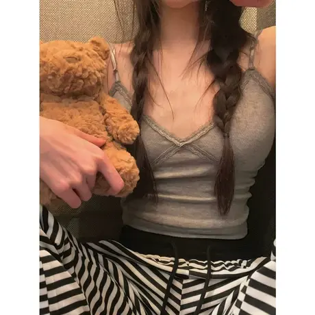 白色纯欲风蕾丝小背心吊带女春秋甜辣修身内搭打底衫短款上衣夏季商品大图