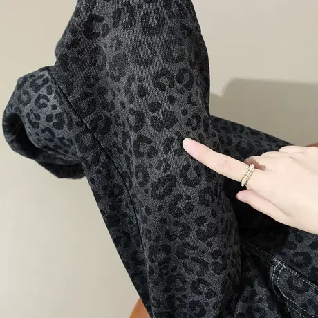 豹纹印花牛仔裤女秋季新款高腰宽松显瘦复古垂感百搭黑灰色阔腿裤图片
