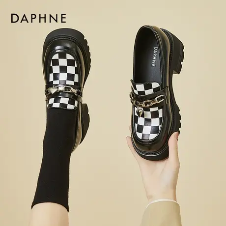 达芙妮棋盘格鞋子女2022年新款夏季流行厚底一脚蹬乐福粗跟小皮鞋图片