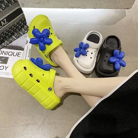 2023韩版网红增高休闲洞洞鞋女夏季厚底防滑外穿花朵包头沙滩拖鞋商品大图