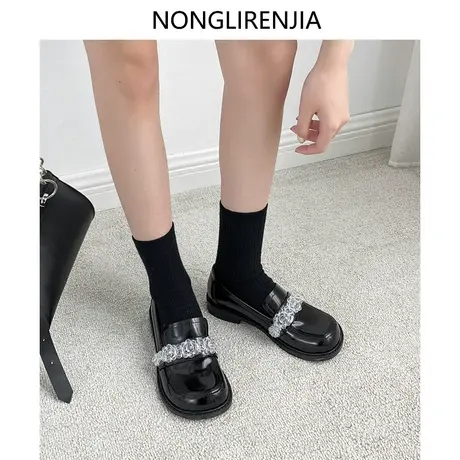 弄里人佳大码女鞋41-43单鞋春新款复古风玛丽珍小皮鞋40 42宽胖脚图片