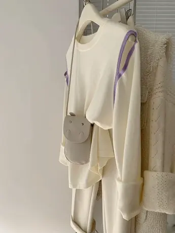 撞色露肩镂空针织衫女显瘦ins潮法式气质别致独特内搭打底衫上衣商品大图