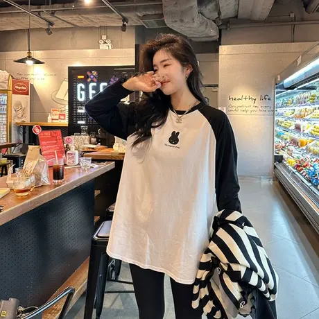 2023春季新款字母印花纯棉插肩长袖T恤兔子印花百搭休闲宽松爆款商品大图