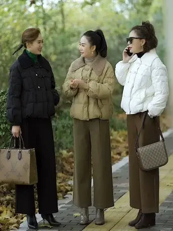 针织大翻领时尚气质短款羽绒棉服女2023冬季新款韩版保暖棉衣外套商品大图