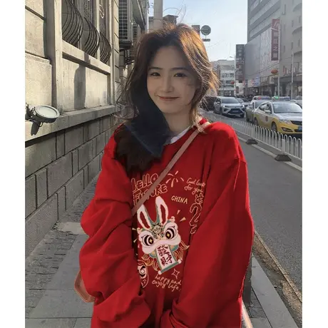 兔年红色圆领卫衣女秋冬加绒加厚oversize小众设计感潮牌宽松上衣图片