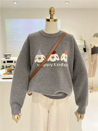 韩版软糯卡通洋气小熊提花秋冬保暖宽松圆领套头毛衣女上衣针织衫图片