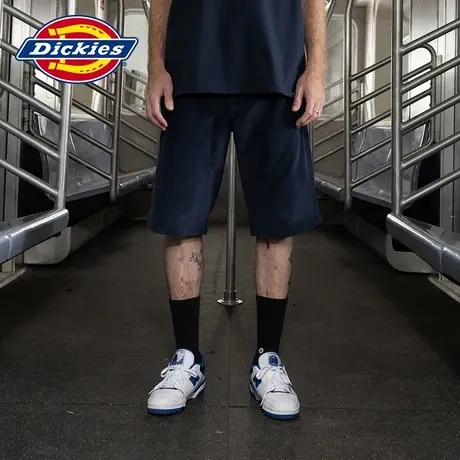 Dickies x JAKE HAYES滑手联名款 工装风简约纯色休闲短裤商品大图