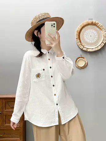 春秋文艺小清新布艺包扣刺绣宽松双层棉纱白衬衫女长袖打底衫学生图片