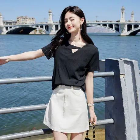 时尚气质短袖T恤2024年夏季新款女镂空百搭显瘦通勤简约个性上衣图片