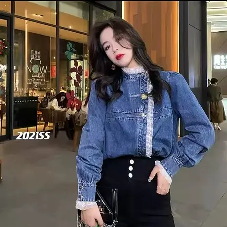 2023早春新款蕾丝花边拼接牛仔衬衫女减龄百搭显瘦木耳领打底上衣商品大图