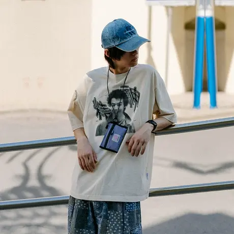 奕飏恶搞精神小伙潮牌宽松米色t恤男2020新款短袖体恤商品大图