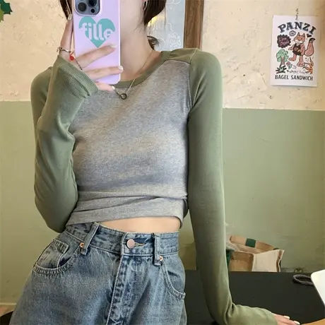 欧货正肩长袖t恤女2022秋冬装拼色洋气小衫修身圆领短款打底上衣图片