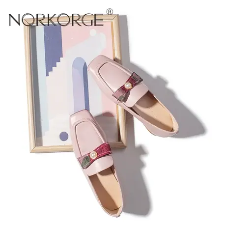 文艺粉紫色蝴蝶结乐福鞋图片