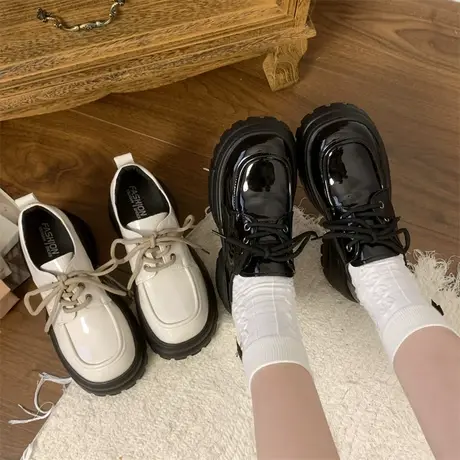 小皮鞋女2024新款厚底增高单鞋小个子超火配裙子英伦风粗跟乐福鞋图片