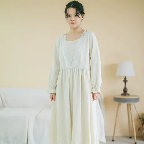 胖妹妹秋季2023立体刺绣长袖连衣裙 大码微胖蕾丝花边领显瘦长裙商品大图