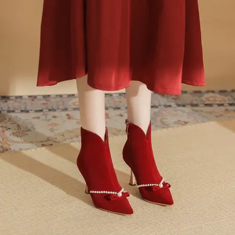 婚鞋细跟短靴女2024年新款秋冬季结婚新娘红色短靴尖头绒面瘦瘦靴图片