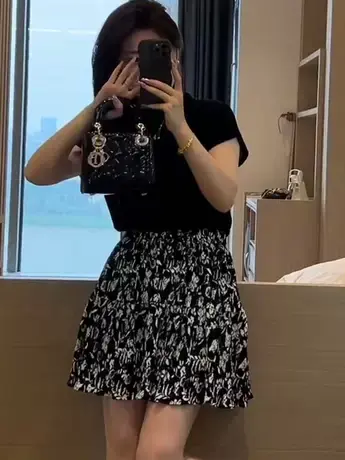 松紧腰显瘦碎花半身裙女2023夏季百搭洋气短款a字裙韩版百褶裙子图片