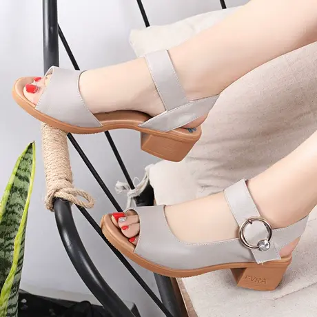 2023夏季新款真皮中跟大码凉鞋女41-43百搭粗跟牛筋底42时装凉鞋商品大图