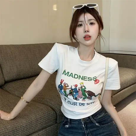 辣妹正肩短袖T恤女复古小众黑色打底衫夏季修身别致短款露脐上衣商品大图