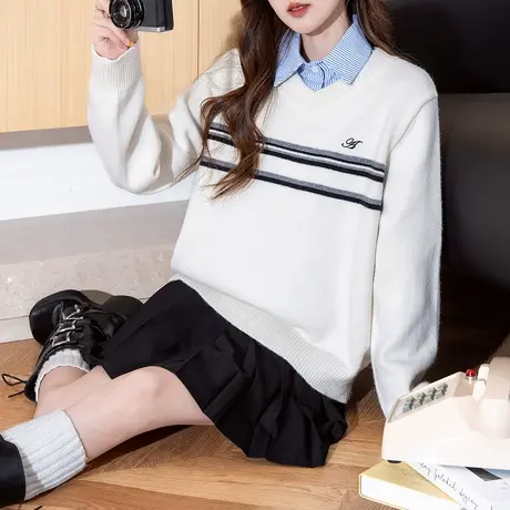 唐狮秋冬新款女毛衣简约气质小刺绣V领套头撞色针织衫女上衣TD图片