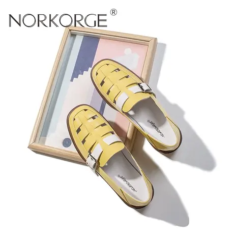 阳光小鸡黄镂空罗马单鞋图片