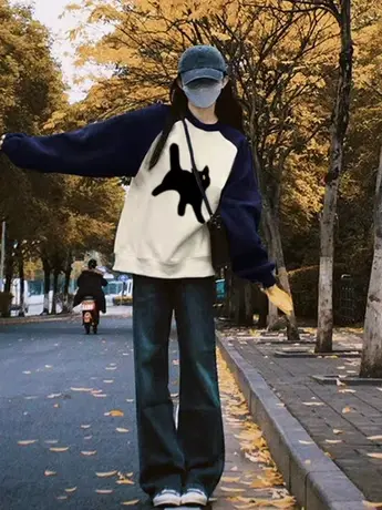 美式插肩袖卫衣女2023新款爆款多巴胺秋冬穿搭圆领无帽撞色上衣潮图片