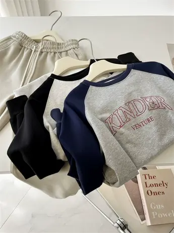 美式复古插肩袖~圆领卫衣女春秋季字母印花宽松显瘦休闲外套上衣商品大图