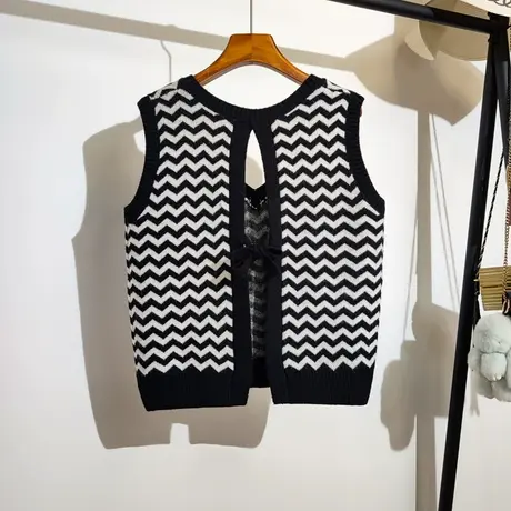 学院风条纹针织马甲女春秋新款背后系带气质短款毛衣背心坎肩外穿图片