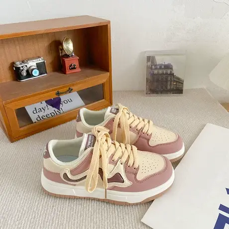 百搭设计感运动鞋2023新款秋季ins超火小白鞋厚底女爆款休闲板鞋图片