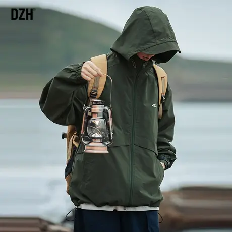 男士户外连帽冲锋衣男夏季薄款2023新款机能风工装夹克外套登山服商品大图