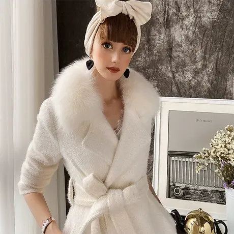 【直播】粉红大布娃娃优雅大毛领亮丝单面呢大衣商品大图