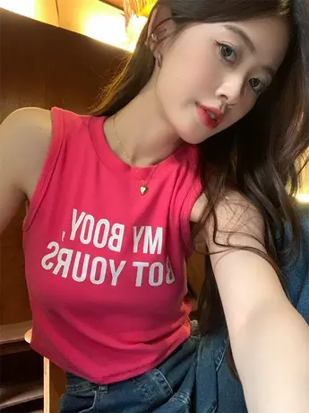 玫红色吊带坎肩小背心女款T恤夏外穿ins宽松显瘦辣妹运动针织上衣商品大图