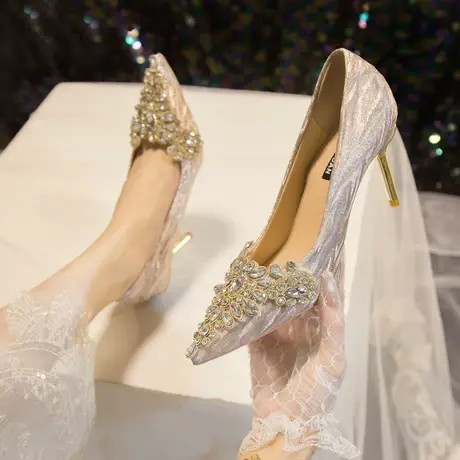 永希婚鞋女2023新款珍珠水钻单鞋细跟秋季婚纱秀禾结婚新娘高跟鞋商品大图