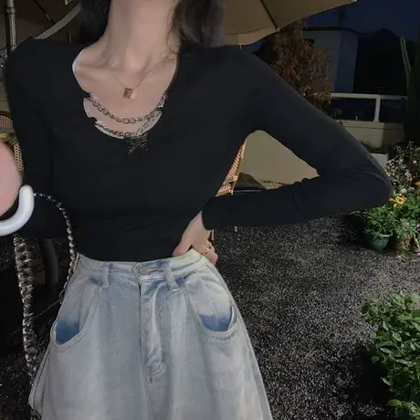 T恤女装2023年春季新款打底衫链条时尚修身黑色长袖短款上衣服潮图片