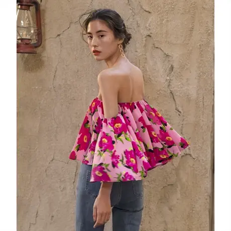 一字肩碎花抹胸上衣女外穿夏高级感露肩雪纺衫海边度假花衬衣短款图片