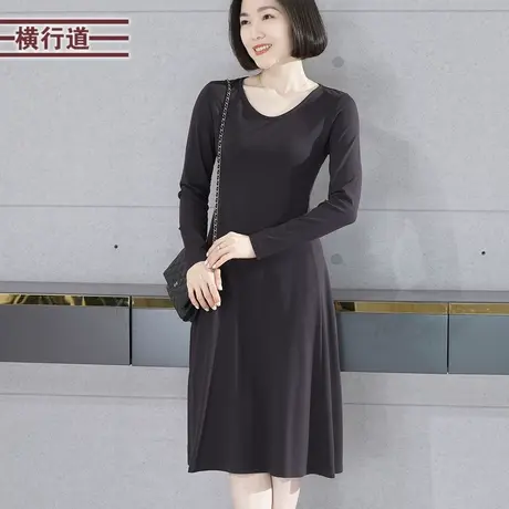 2023新款冬装大圆领修身中长款长袖连衣裙女纯色妈妈韩版大码伞裙图片