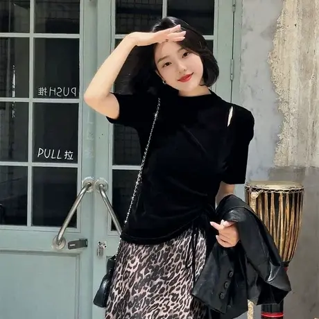 不规则黑色抽绳圆领短袖t恤女2025新款早秋修身显瘦休闲褶皱上衣商品大图