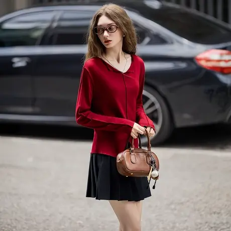 唐狮秋季新款长袖T恤女抽褶开衩小众修身显瘦设计感打底衫TM图片