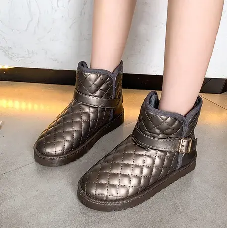 2023新款冬天韩版雪地靴女皮面防水防滑皮毛一体加绒加厚面包棉鞋图片