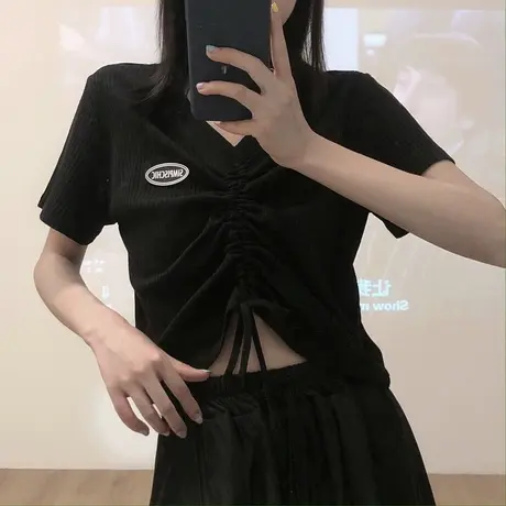 ins超火高腰短袖t恤女春秋韩版设计感心机V领短款露脐抽绳上衣服图片