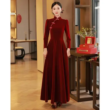 旗袍敬酒服新娘2023新款冬季长袖加厚酒红色丝绒礼服订婚中式结婚图片