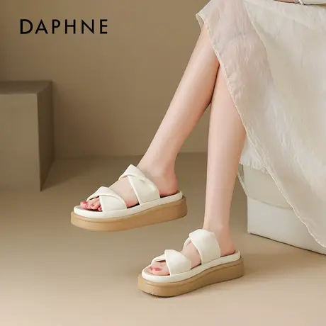 达芙妮商品大图