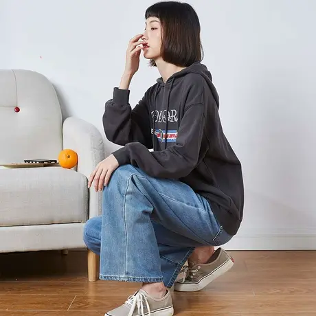唐狮女士卫衣女略宽松前胸文字印花连帽卫衣休闲宽松卫衣女图片