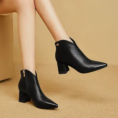 春秋新款气质尖头时尚单靴里外真皮女靴内里透气猪皮粗高跟短靴图片