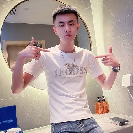 夏季男士t恤上衣短袖修身半袖休闲时尚潮流圆领烫钻个性紧身体恤商品大图